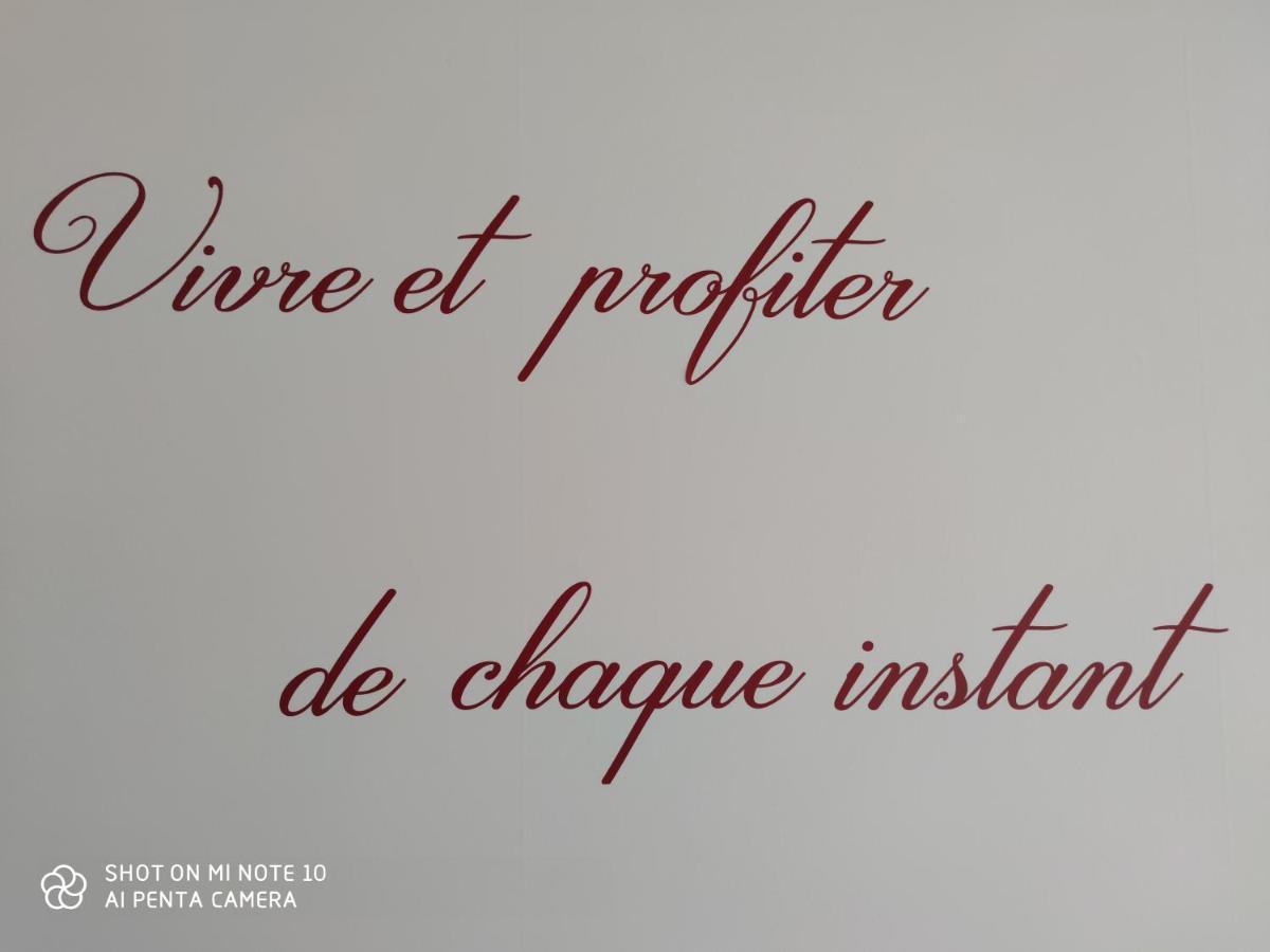 Domaine Des Pres De Joussac - Protocole Sanitaire Strict Villa Jau-Dignac-et-Loirac ภายนอก รูปภาพ