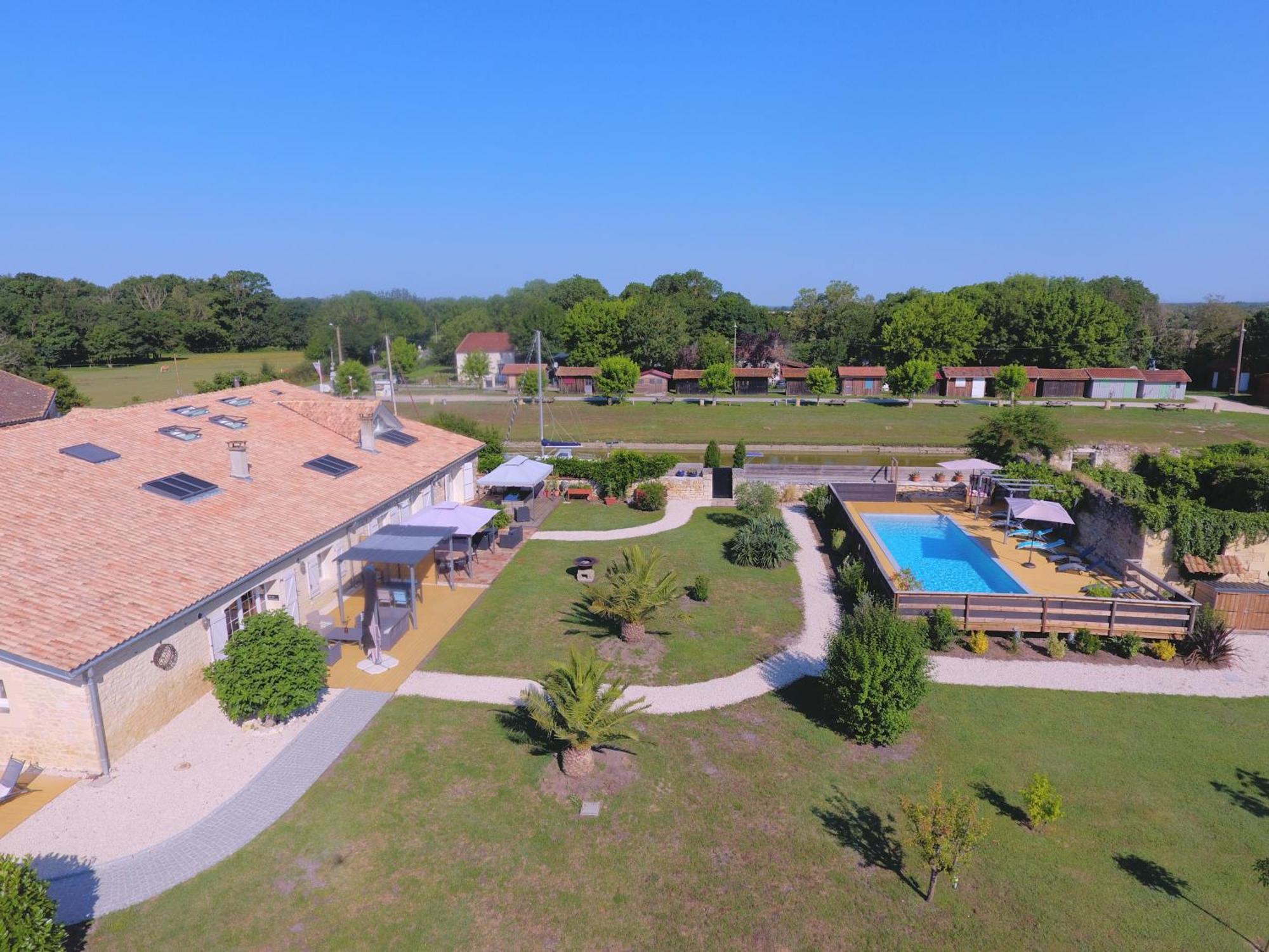 Domaine Des Pres De Joussac - Protocole Sanitaire Strict Villa Jau-Dignac-et-Loirac ภายนอก รูปภาพ